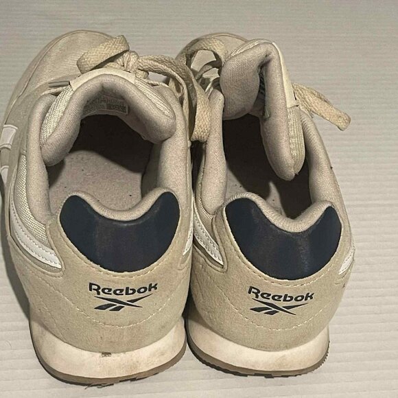 REEBOK TAN/WHITE/BLUE LINING YOUTH SIZE 6 (FITS A WOMEN SIZE 7.5) - Picture 2 of 7